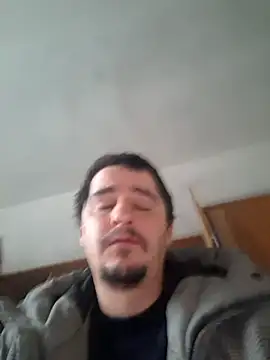 hugecock4u1990 online show from November 2025 05:22:01 AM