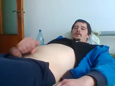 hugecock4u1990 online show from November 2025 01:22:01 PM