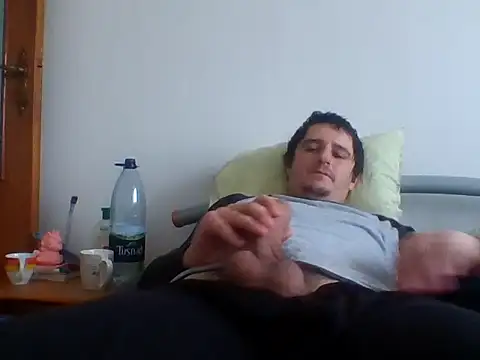 hugecock4u1990 online show from December 2025 07:46:02 AM