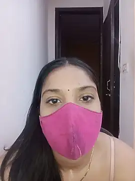 Snapshot of Cute_Rakhi8 chatting on June 2026 05:35:01 AM Cute Rakhi8 online show from June 2026 05:35:01 AM