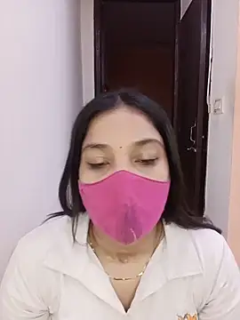 Snapshot of Cute_Rakhi8 chatting on June 2026 06:00:01 AM Cute Rakhi8 online show from June 2026 06:00:01 AM