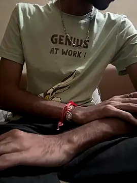 Snapshot of hoegupta chatting on October 2025 01:12:02 PM hoegupta online show from October 2025 01:12:02 PM