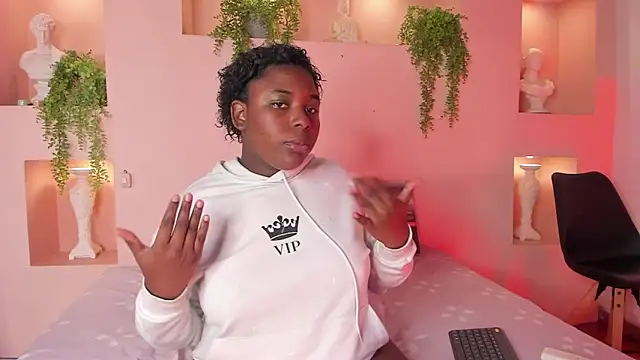 NanyMoreno online show from January 2026 01:07:01 PM