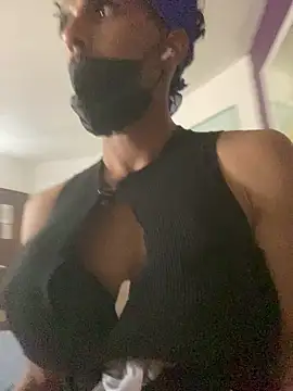 mazerhot online show from November 2025 09:30:02 PM