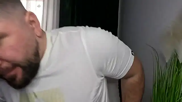 Gold Alpha Boy online show from March 2026 12:17:02 PM