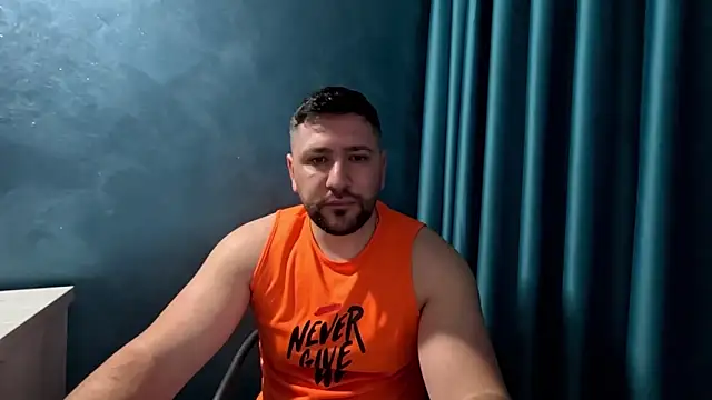 Gold Alpha Boy online show from May 2026 03:17:02 AM