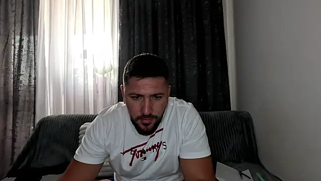 Gold Alpha Boy online show from September 2025 08:47:02 AM