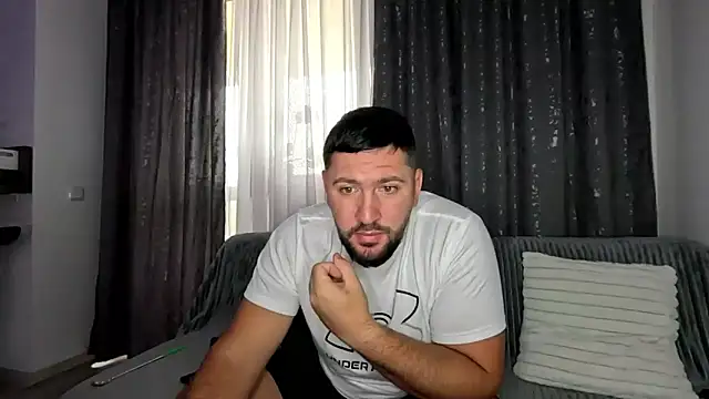 Gold Alpha Boy online show from September 2025 08:42:02 AM