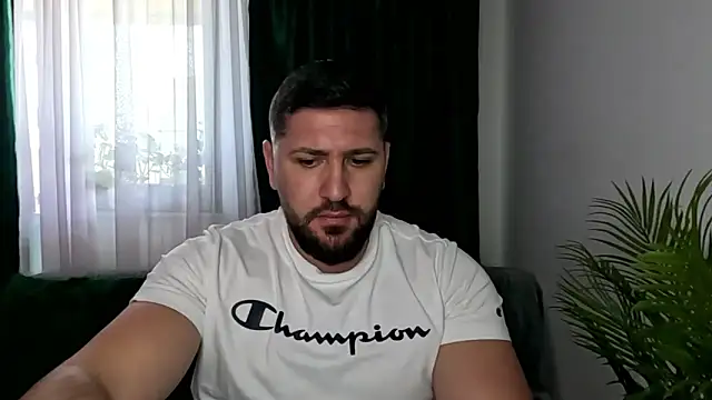 Gold Alpha Boy online show from May 2026 01:31:02 PM