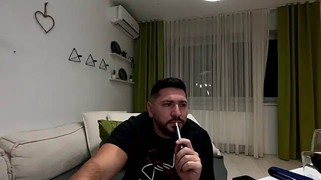 Gold Alpha Boy online show from October 2025 07:59:02 PM