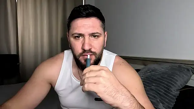 Gold Alpha Boy online show from April 2026 11:24:01 AM