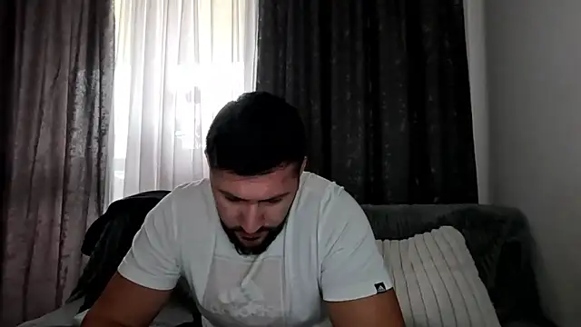Gold Alpha Boy online show from October 2025 10:40:02 AM