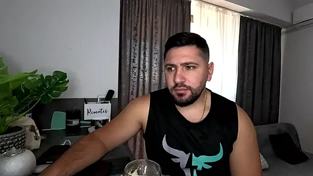 Gold Alpha Boy online show from October 2025 08:33:01 AM
