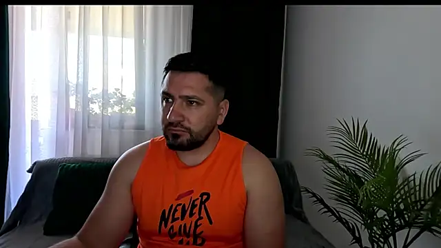 Gold Alpha Boy online show from June 2026 06:41:01 AM