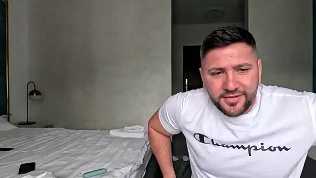 Gold Alpha Boy online show from May 2026 11:53:02 AM