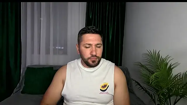 Gold Alpha Boy online show from June 2026 06:58:02 PM