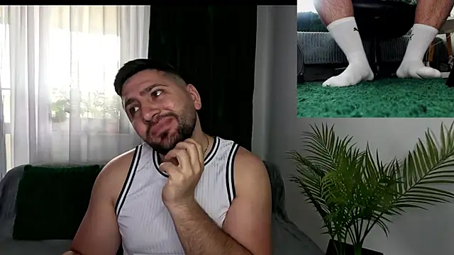 Gold Alpha Boy online show from June 2026 06:47:01 AM