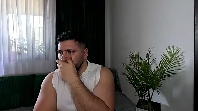 Gold Alpha Boy online show from May 2026 01:36:01 PM