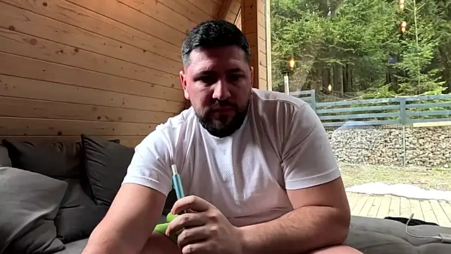 Gold Alpha Boy online show from April 2026 12:20:01 PM