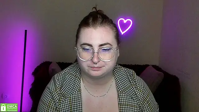 Alicia love00 online show from September 2025 05:25:01 AM