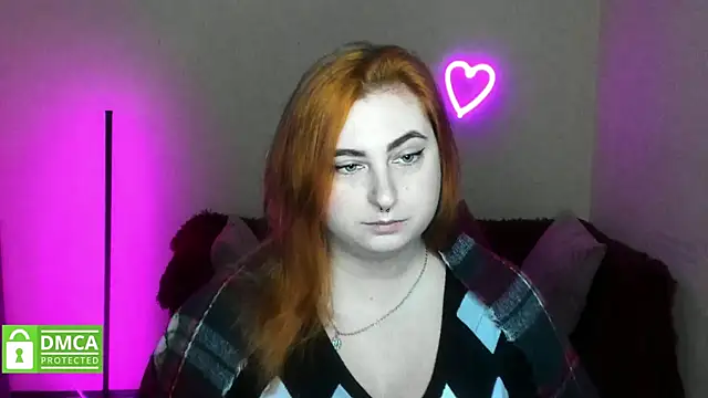 Snapshot of Alicia_love00 chatting on October 2025 06:23:01 AM Alicia love00 online show from October 2025 06:23:01 AM