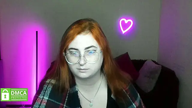 Snapshot of Alicia_love00 chatting on November 2025 06:30:01 AM Alicia love00 online show from November 2025 06:30:01 AM