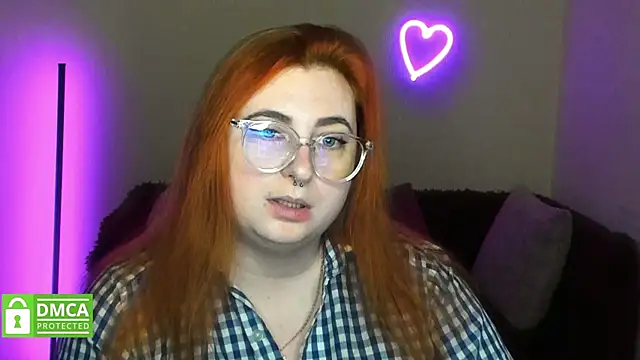 Snapshot of Alicia_love00 chatting on December 2025 06:23:01 AM Alicia love00 online show from December 2025 06:23:01 AM