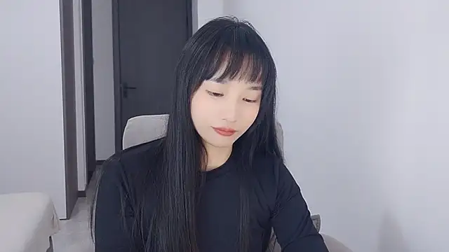 Lisa-3333 online show from November 2025 01:49:02 PM