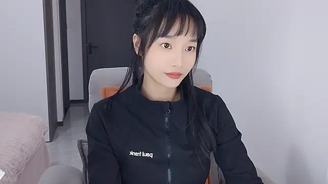 Snapshot of Lisa-3333 chatting on December 2025 01:46:01 PM Lisa-3333 online show from December 2025 01:46:01 PM