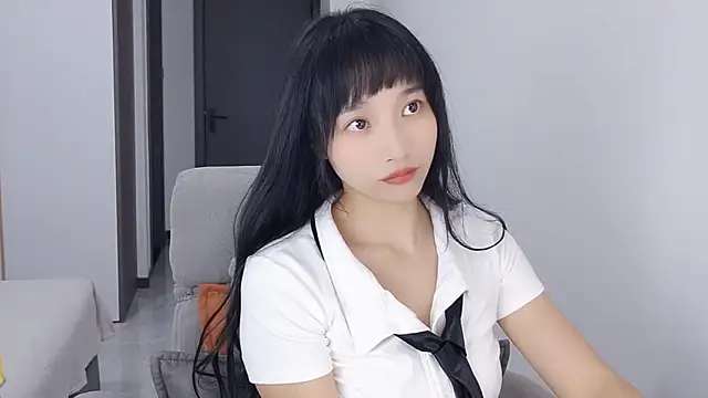 Lisa-3333 online show from October 2025 01:44:02 PM