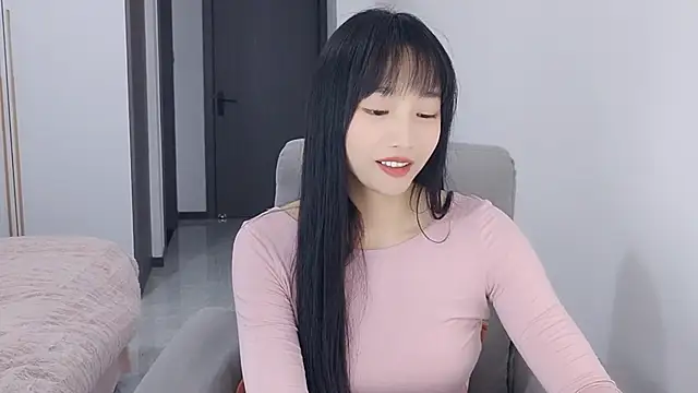 Lisa-3333 online show from November 2025 01:33:01 PM