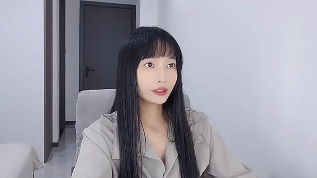 Lisa-3333 online show from October 2025 02:27:02 PM