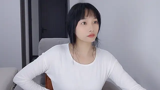 Lisa-3333 online show from October 2025 01:45:01 PM