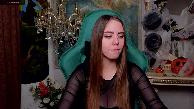 IvoryWood  online show from November 2025 05:06:02 PM