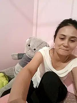 Jun-Mzzz online show from October 2025 06:04:02 AM