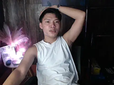 Snapshot of Helleron chatting on November 2025 05:17:01 PM Helleron online show from November 2025 05:17:01 PM