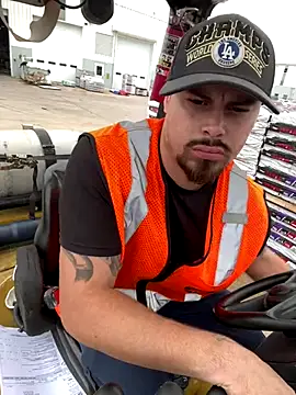 PuttieIn online show from September 2025 02:35:02 PM