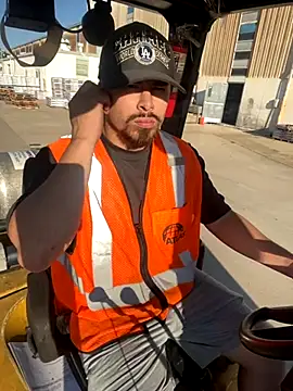 PuttieIn online show from September 2025 01:51:01 PM