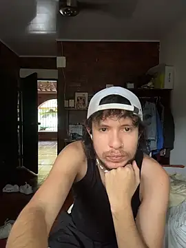 Luxx 14 online show from December 2025 04:30:02 PM