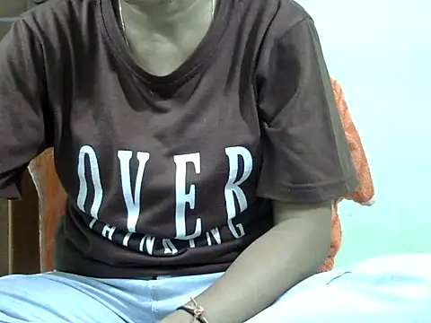 CHAMELI4747 online show from September 2025 06:40:01 AM