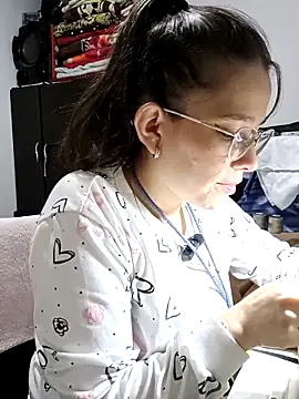 Snapshot of Isabella5_Brown_ chatting on October 2025 07:00:01 PM Isabella5 Brown online show from October 2025 07:00:01 PM