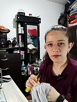 Snapshot of Isabella5_Brown_ chatting on October 2025 03:55:01 PM Isabella5 Brown online show from October 2025 03:55:01 PM