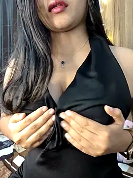 luv johrrra online show from October 2025 06:45:01 PM