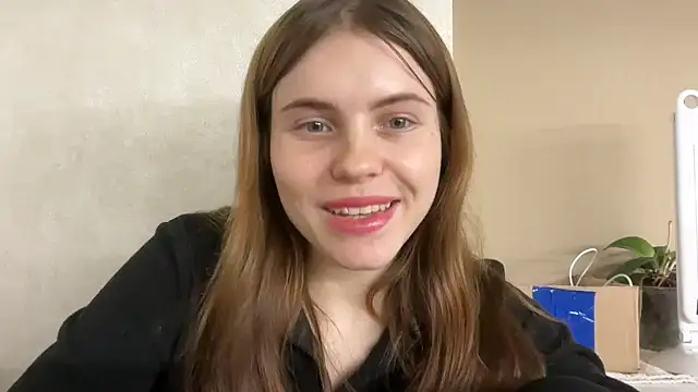 Delilah Leila online show from November 2025 09:48:02 PM