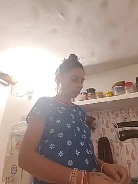 ISHANI-SINGH online show from October 2025 02:16:02 PM