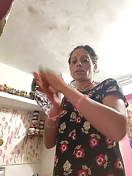 ISHANI-SINGH online show from November 2025 02:10:01 AM