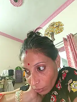 ISHANI-SINGH online show from November 2025 04:44:02 PM