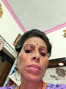 ISHANI-SINGH online show from October 2025 03:13:02 PM