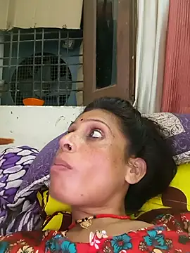 ISHANI-SINGH online show from September 2025 02:30:01 PM