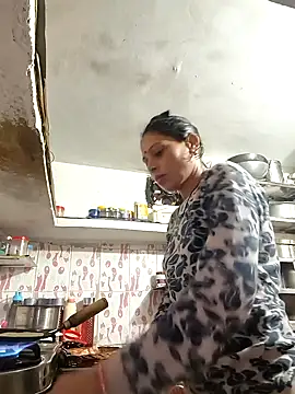 ISHANI-SINGH online show from January 2026 03:46:01 AM